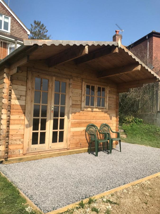 Healing Waters Sanctuary For Exclusive Private Hire And Self Catering Board, Vegetarian, Alcohol & Wifi Free Retreat In 格拉斯顿伯里 外观 照片